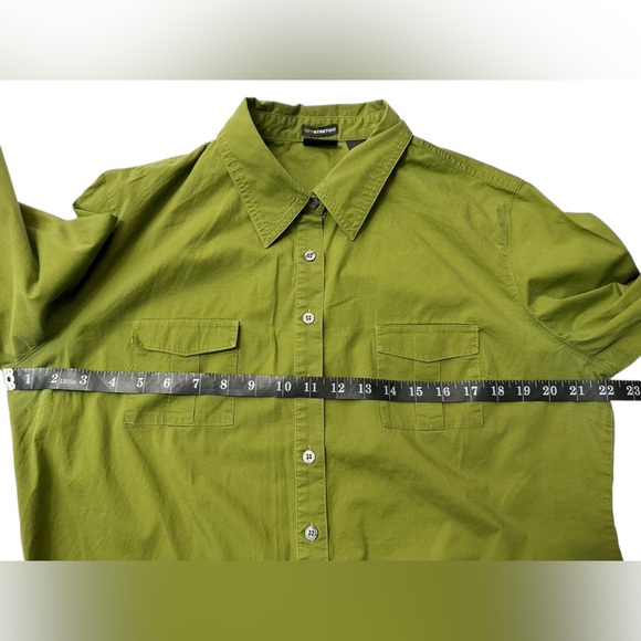 New York & Company Green Button-Up Long Sleeve Shirt Size XL - Picture 4 of 7